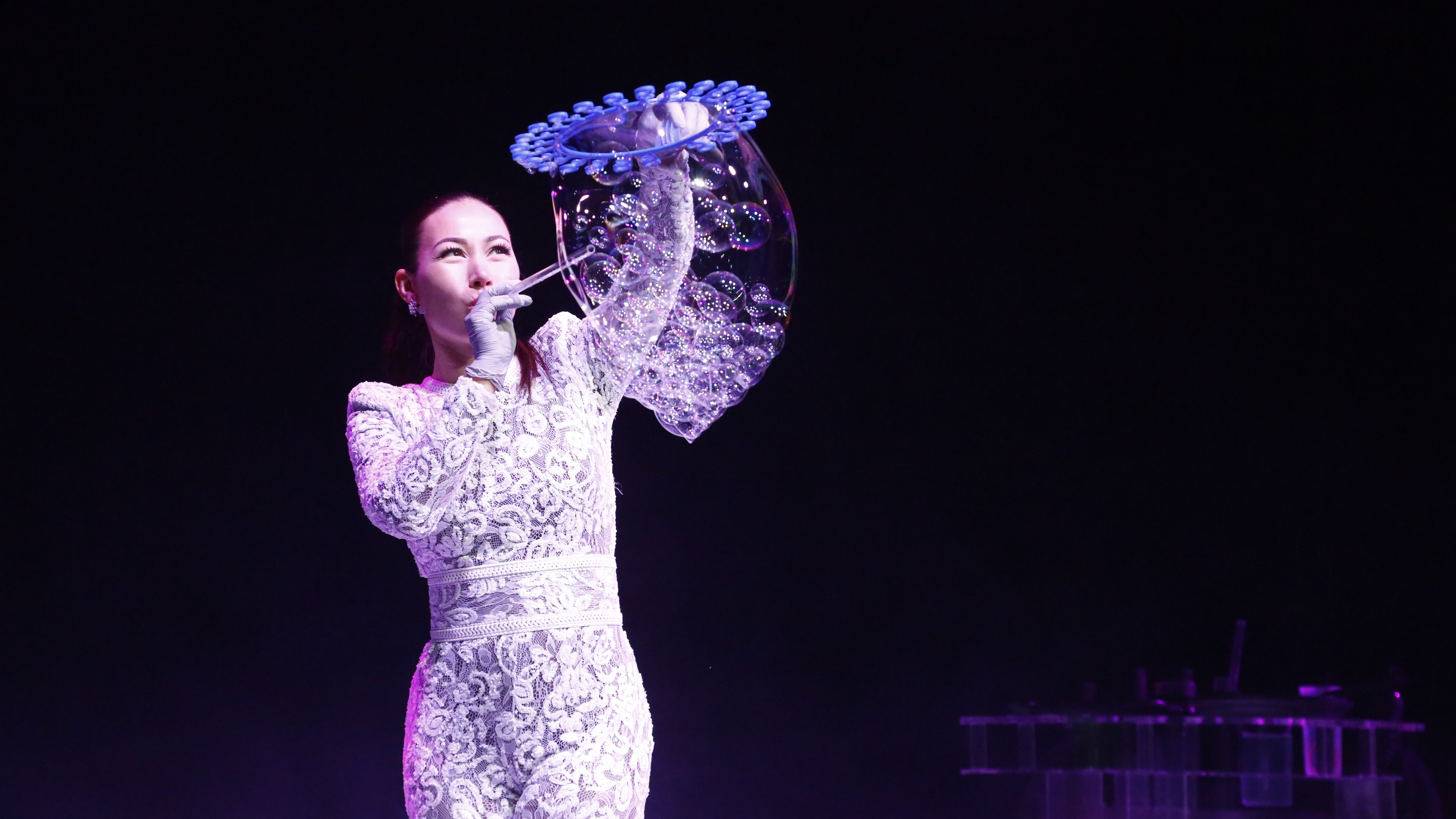 Bubble Wonderland performance moment